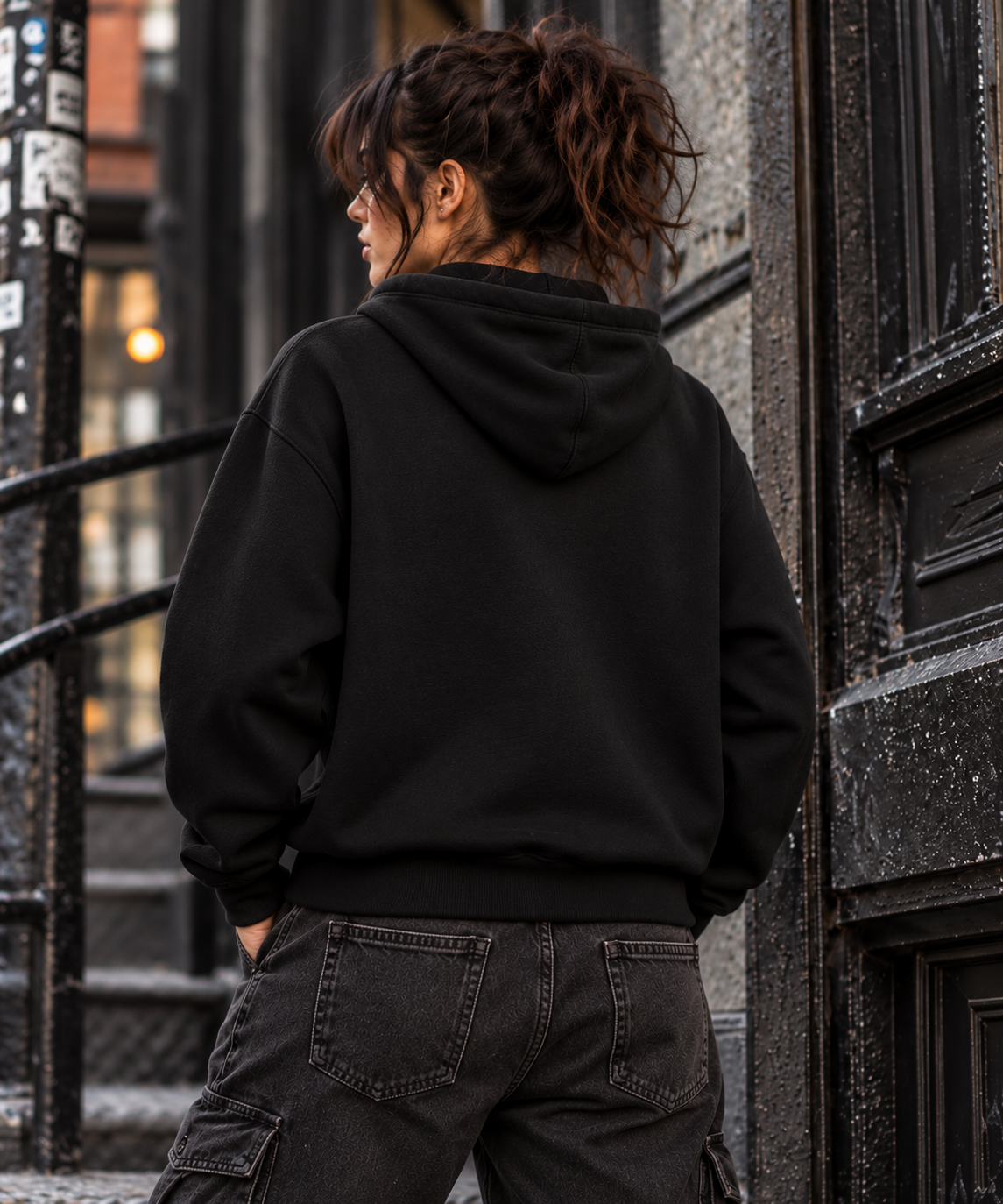 AM Signature Hoodie in Black